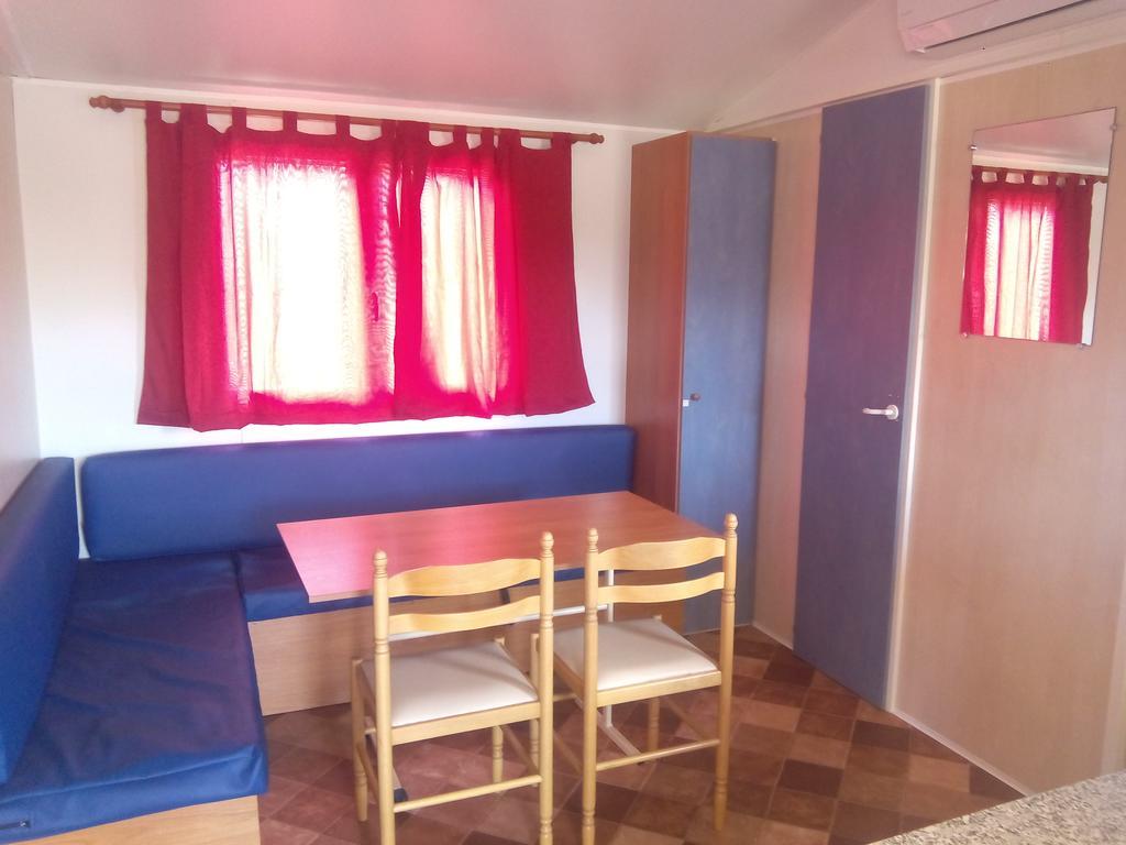 Camping Terra Alta Bot Екстериор снимка